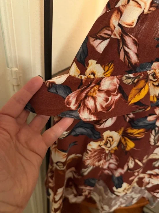 Torrid Rayon Slub Ruffle V-Neck - Picture 6 of 12